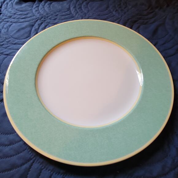 Fitz and Floyd, Correlations Light Green and White Charger Plates with Yellow - Picture 1 of 7
